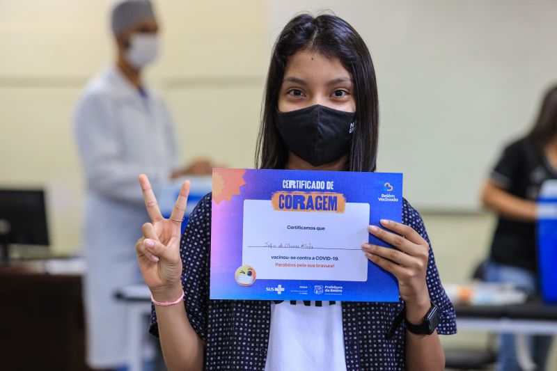 Sophia Mota Belem Para Brasil. 27-01-2022. fotos jader paes ag Para. vacinacao para criancas de 5 a 11 anos <div class='credito_fotos'>Foto: Jader Paes / Agência Pará   |   <a href='/midias/2022/originais/11667_75b52e8f-5ae5-36a1-25b4-c5bcfd81a8d7.jpg' download><i class='fa-solid fa-download'></i> Download</a></div>