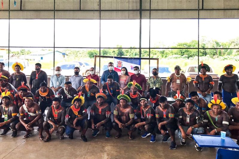 Índios da etnia Xikrin na aula inaugural do curso de licenciatura intercultural indígena, ofertado pela Uepa, em Parauapebas.