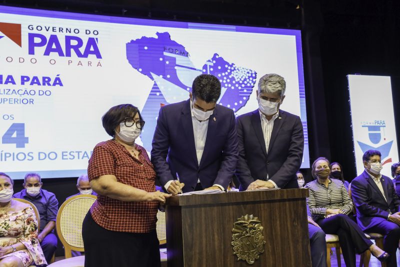 GOVERNADOR ASSINA LANÇAMENTO DO FORMA PARÁ_