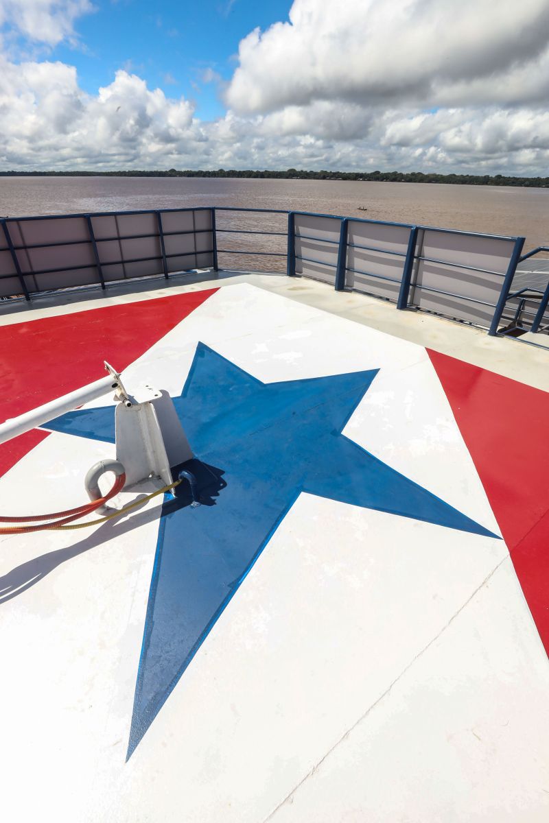 Governador Helder Barbalho visita instalações da Base integrada fluvial Antônio Lemos em belém- Fotos Marco Santos_ Ag Pará <div class='credito_fotos'>Foto: Marco Santos / Ag. Pará &nbsp;&nbsp;|&nbsp;&nbsp; <a href='/midias/2022/originais/14156_bf3de5dd-2b41-cc5b-1bc8-2970b2a932a4.jpg' download><i class='fa-solid fa-download'></i> Download</a></div>