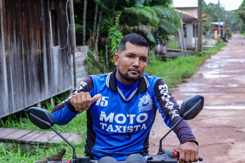 Frank Andrade moto Taxista <div class='credito_fotos'>Foto: Alex Ribeiro / Ag. Pará | <a href='/midias/2022/originais/14274_0cc157f6-98d5-bd0d-5438-a36eac93d4e1.jpg' download><i class='fa-solid fa-download'></i> Download</a></div>