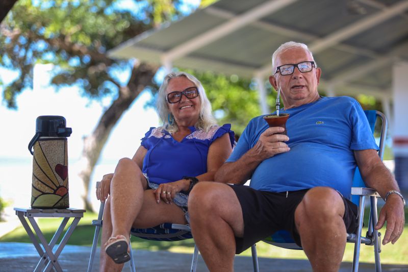 Verginia Ponne Müller e Rubem Walter Müller - Turistas 