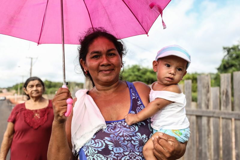 Imagens da Avenida Elis Ribeiro Pinto (novo nome da Avenida Moaçara), em Santarém - Rodrigo Pinheiro AgPará
NA FOTO: Cleide Gentil - Dona de Casa <div class='credito_fotos'>Foto: Rodrigo Pinheiro / Ag.Pará | <a href='/midias/2022/originais/14756_f47afc36-e5be-89fa-0be7-f6f9997e6c9c.jpg' download><i class='fa-solid fa-download'></i> Download</a></div>