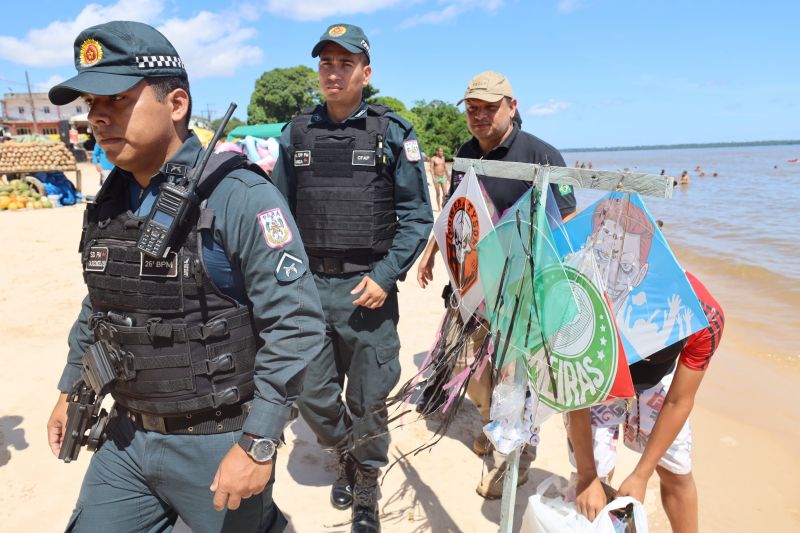 Fiscalização de linhas enceradas com cerol no Distrito de Outeiro em Belém <div class='credito_fotos'>Foto: Bruno Cecim / Ag.Pará | <a href='/midias/2022/originais/14890_05f8c3ff-d572-e718-22d2-69657b4e3368.jpg' download><i class='fa-solid fa-download'></i> Download</a></div>