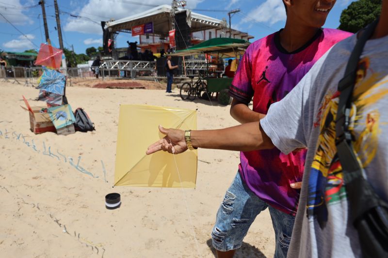 Fiscalização de linhas enceradas com cerol no Distrito de Outeiro em Belém <div class='credito_fotos'>Foto: Bruno Cecim / Ag.Pará | <a href='/midias/2022/originais/14890_1a23b110-f70a-46d5-dc81-2b226987bcea.jpg' download><i class='fa-solid fa-download'></i> Download</a></div>
