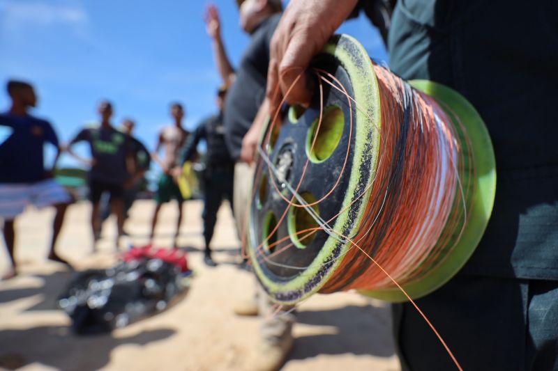 Fiscalização de linhas enceradas com cerol no Distrito de Outeiro em Belém <div class='credito_fotos'>Foto: Bruno Cecim / Ag.Pará | <a href='/midias/2022/originais/14890_a75c320a-44f5-c5b4-d482-721e83180505.jpg' download><i class='fa-solid fa-download'></i> Download</a></div>