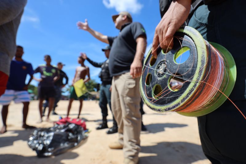 Fiscalização de linhas enceradas com cerol no Distrito de Outeiro em Belém <div class='credito_fotos'>Foto: Bruno Cecim / Ag.Pará | <a href='/midias/2022/originais/14890_c8d090f3-4b5a-328b-76fd-09c4108d0476.jpg' download><i class='fa-solid fa-download'></i> Download</a></div>