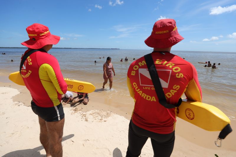 Operação verão no Distrito de Outeiro em Belém <div class='credito_fotos'>Foto: Bruno Cecim / Ag.Pará | <a href='/midias/2022/originais/14891_0ad5e38d-29d1-7491-0931-72a4f06ac26c.jpg' download><i class='fa-solid fa-download'></i> Download</a></div>