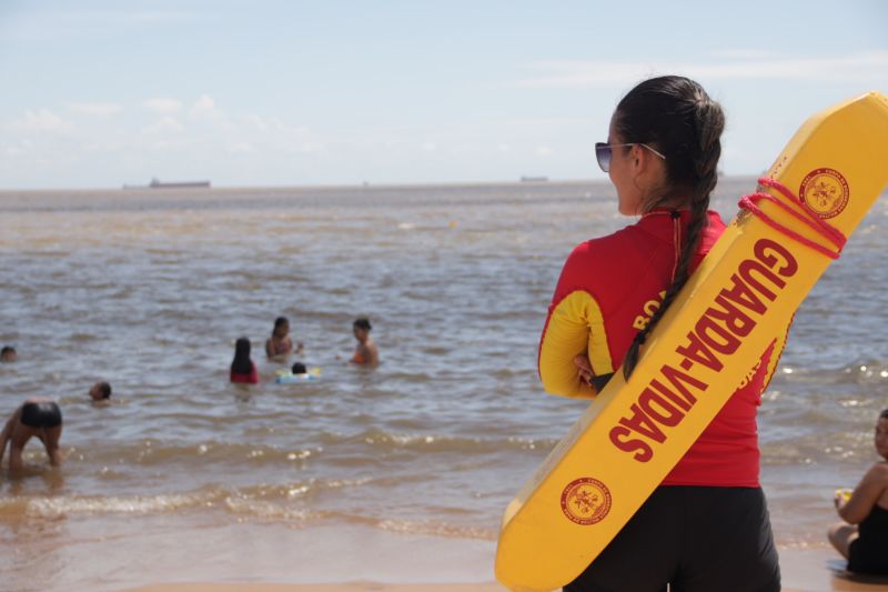 Operação verão no Distrito de Mosqueiro, verão <div class='credito_fotos'>Foto: Pedro Guerreiro / Ag. Pará | <a href='/midias/2022/originais/14895_308d716f-18fc-bac4-05cf-39e3ed3de161.jpg' download><i class='fa-solid fa-download'></i> Download</a></div>
