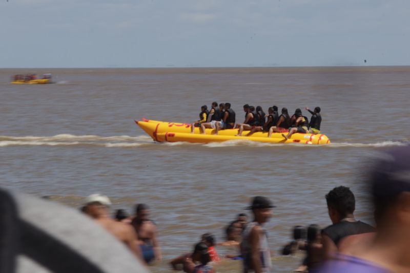 Operação verão no Distrito de Mosqueiro, verão <div class='credito_fotos'>Foto: Pedro Guerreiro / Ag. Pará | <a href='/midias/2022/originais/14895_c11351c2-b730-594d-b826-819b83f3fd5f.jpg' download><i class='fa-solid fa-download'></i> Download</a></div>