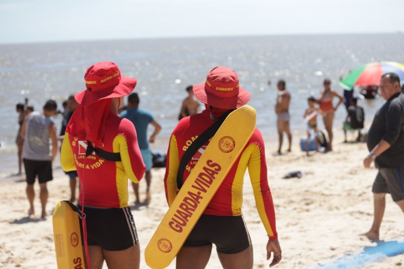 Operação verão no Distrito de Mosqueiro, verão <div class='credito_fotos'>Foto: Pedro Guerreiro / Ag. Pará | <a href='/midias/2022/originais/14895_e9a261d0-a5b8-05b2-6c53-80dee9b865bd.jpg' download><i class='fa-solid fa-download'></i> Download</a></div>
