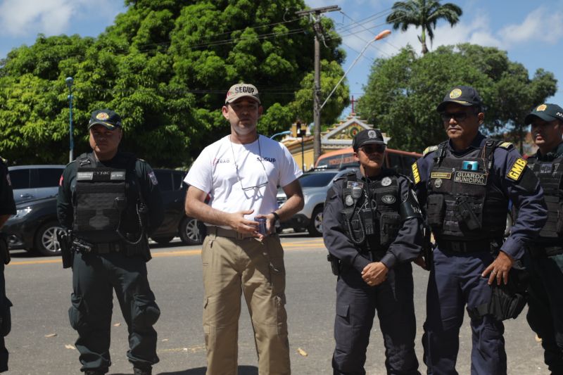 Operação verão combate ao uso de linhas enceradas nas praias do distrito de Mosqueiro em Belém. <div class='credito_fotos'>Foto: Pedro Guerreiro / Ag. Pará   |   <a href='/midias/2022/originais/14896_9b39991e-13f1-6dca-aab3-897be33ed926.jpg' download><i class='fa-solid fa-download'></i> Download</a></div>