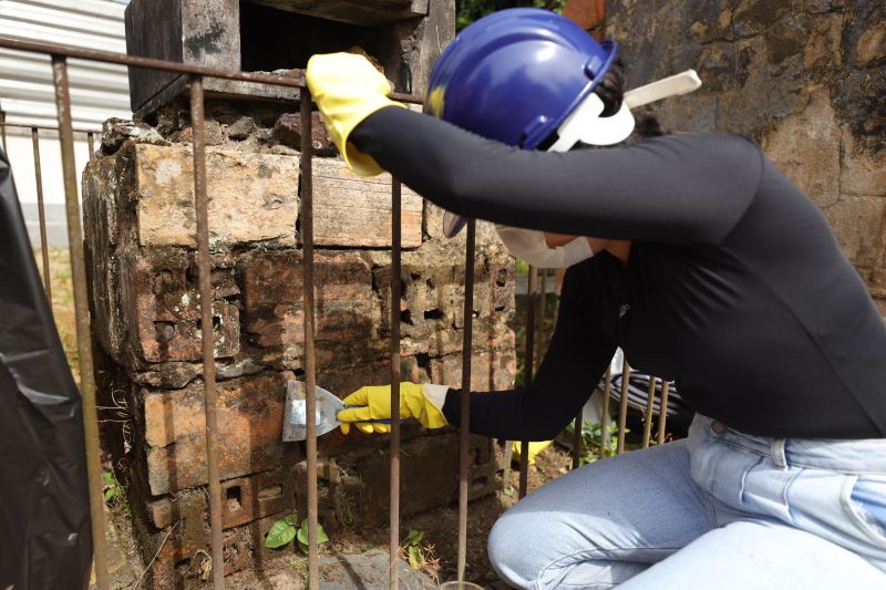 Obra de recuperação do Cemitério da Soledade, necrópole pública fundada em 1850, devido epidemia de febre amarela do século XIX, situado no bairro de Batista Campos na cidade paraense de Belém (estado brasileiro do Pará). <div class='credito_fotos'>Foto: David Alves / Ag.Pará | <a href='/midias/2022/originais/14905_03f72740-b5aa-e2d8-21a6-168da690f762.jpg' download><i class='fa-solid fa-download'></i> Download</a></div>