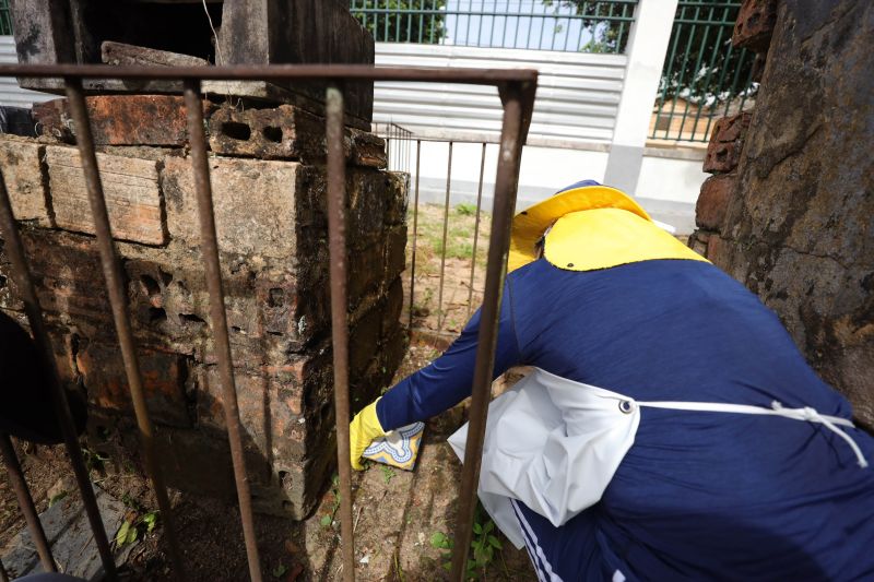 Obra de recuperação do Cemitério da Soledade, necrópole pública fundada em 1850, devido epidemia de febre amarela do século XIX, situado no bairro de Batista Campos na cidade paraense de Belém (estado brasileiro do Pará). <div class='credito_fotos'>Foto: David Alves / Ag.Pará | <a href='/midias/2022/originais/14905_0cdcaf56-07fd-953d-4fcd-48805f3dcceb.jpg' download><i class='fa-solid fa-download'></i> Download</a></div>