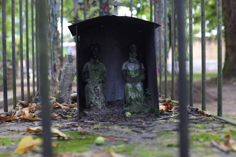 Obra de recuperação do Cemitério da Soledade, necrópole pública fundada em 1850, devido epidemia de febre amarela do século XIX, situado no bairro de Batista Campos na cidade paraense de Belém (estado brasileiro do Pará). <div class='credito_fotos'>Foto: David Alves / Ag.Pará | <a href='/midias/2022/originais/14905_23803b83-79c2-f369-a4ac-643d6bf8197a.jpg' download><i class='fa-solid fa-download'></i> Download</a></div>