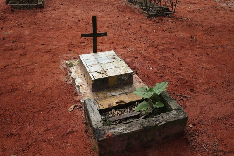 Obra de recuperação do Cemitério da Soledade, necrópole pública fundada em 1850, devido epidemia de febre amarela do século XIX, situado no bairro de Batista Campos na cidade paraense de Belém (estado brasileiro do Pará). <div class='credito_fotos'>Foto: David Alves / Ag.Pará | <a href='/midias/2022/originais/14905_4ec987b2-81f6-3b9e-674f-cf1b416ef9e9.jpg' download><i class='fa-solid fa-download'></i> Download</a></div>