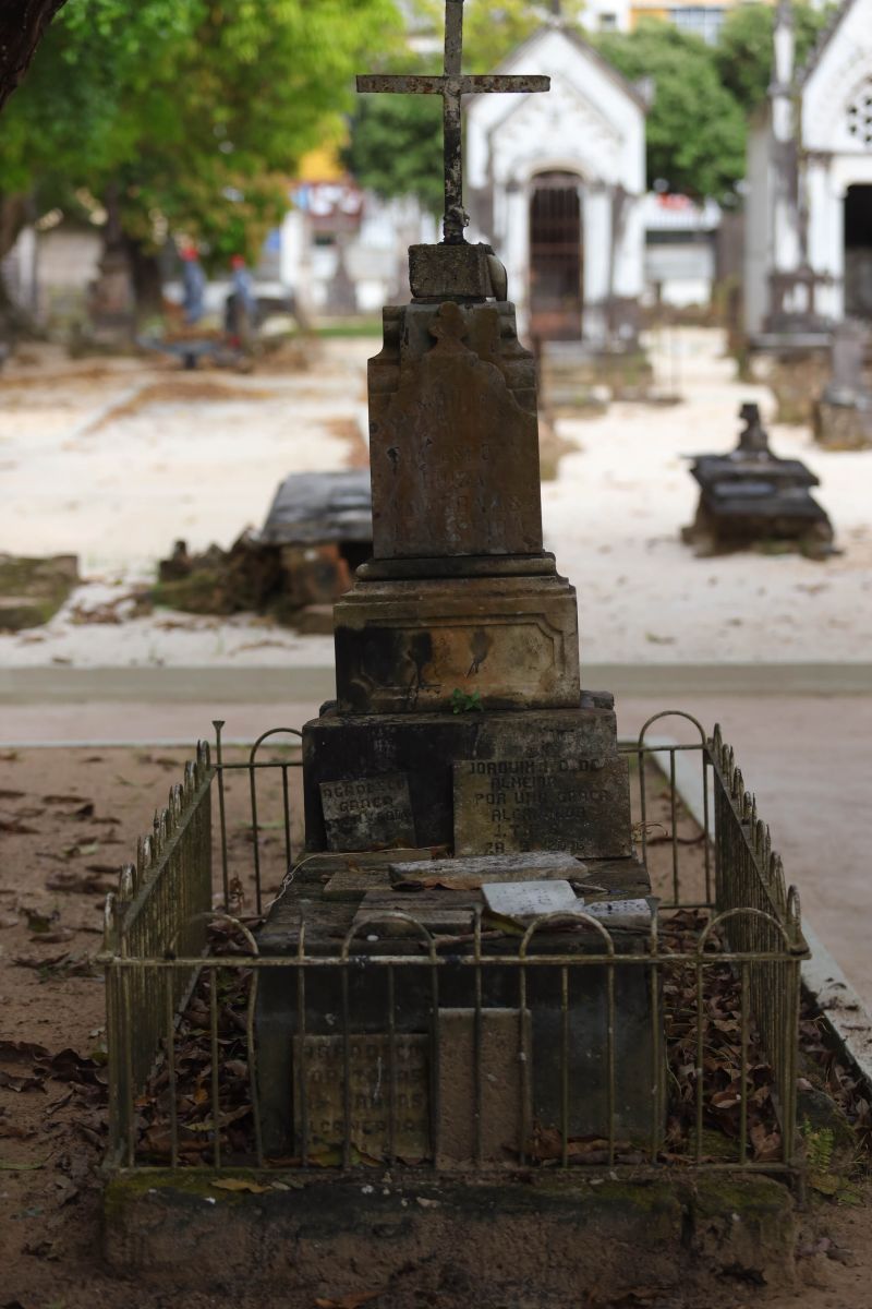 Obra de recuperação do Cemitério da Soledade, necrópole pública fundada em 1850, devido epidemia de febre amarela do século XIX, situado no bairro de Batista Campos na cidade paraense de Belém (estado brasileiro do Pará). <div class='credito_fotos'>Foto: David Alves / Ag.Pará | <a href='/midias/2022/originais/14905_51b40201-6ef6-2b07-29b4-0224bafe72a4.jpg' download><i class='fa-solid fa-download'></i> Download</a></div>