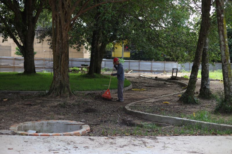 Obra de recuperação do Cemitério da Soledade, necrópole pública fundada em 1850, devido epidemia de febre amarela do século XIX, situado no bairro de Batista Campos na cidade paraense de Belém (estado brasileiro do Pará). <div class='credito_fotos'>Foto: David Alves / Ag.Pará | <a href='/midias/2022/originais/14905_5496a69f-2e39-188d-af5d-7b652c2e4618.jpg' download><i class='fa-solid fa-download'></i> Download</a></div>