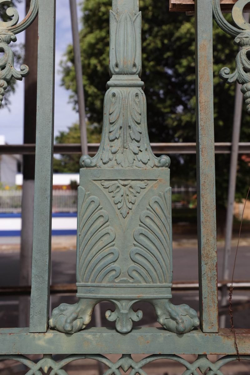 Obra de recuperação do Cemitério da Soledade, necrópole pública fundada em 1850, devido epidemia de febre amarela do século XIX, situado no bairro de Batista Campos na cidade paraense de Belém (estado brasileiro do Pará). <div class='credito_fotos'>Foto: David Alves / Ag.Pará | <a href='/midias/2022/originais/14905_adb385c7-acc3-42d5-f665-b5016e355bde.jpg' download><i class='fa-solid fa-download'></i> Download</a></div>