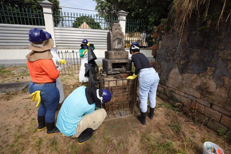 Obra de recuperação do Cemitério da Soledade, necrópole pública fundada em 1850, devido epidemia de febre amarela do século XIX, situado no bairro de Batista Campos na cidade paraense de Belém (estado brasileiro do Pará). <div class='credito_fotos'>Foto: David Alves / Ag.Pará | <a href='/midias/2022/originais/14905_d4b4f39e-819e-c561-d443-092e39ffbf01.jpg' download><i class='fa-solid fa-download'></i> Download</a></div>