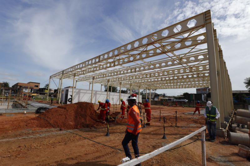 Obra da Usina da Paz - UsiPaz Guamá
As Usinas da Paz são complexos físicos destinados a congregar serviços do Estado oferecidos à comunidade, seja na área da saúde, da educação, dos direitos do consumidor, da cultura, da comunicação, da profissionalização, do empreendedorismo e outros. <div class='credito_fotos'>Foto: Alex Ribeiro / Ag. Pará | <a href='/midias/2022/originais/14932_174ddd2f-1823-5ec0-3f89-5e228a0b4391.jpg' download><i class='fa-solid fa-download'></i> Download</a></div>