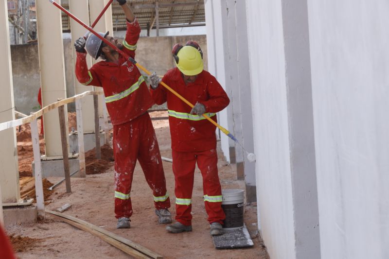 Obra da Usina da Paz - UsiPaz Guamá
As Usinas da Paz são complexos físicos destinados a congregar serviços do Estado oferecidos à comunidade, seja na área da saúde, da educação, dos direitos do consumidor, da cultura, da comunicação, da profissionalização, do empreendedorismo e outros. <div class='credito_fotos'>Foto: Alex Ribeiro / Ag. Pará | <a href='/midias/2022/originais/14932_66eb020c-ef1d-7583-455c-e519c69e5ba8.jpg' download><i class='fa-solid fa-download'></i> Download</a></div>