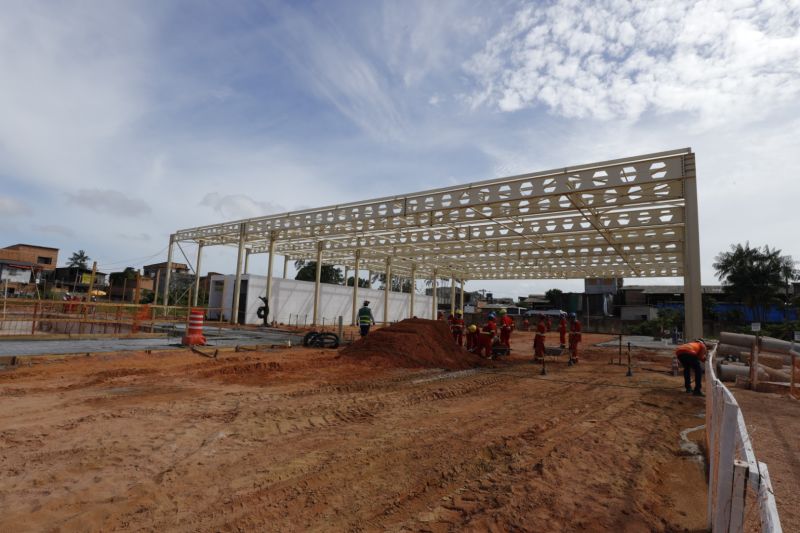 Obra da Usina da Paz - UsiPaz Guamá
As Usinas da Paz são complexos físicos destinados a congregar serviços do Estado oferecidos à comunidade, seja na área da saúde, da educação, dos direitos do consumidor, da cultura, da comunicação, da profissionalização, do empreendedorismo e outros. <div class='credito_fotos'>Foto: Alex Ribeiro / Ag. Pará | <a href='/midias/2022/originais/14932_908376f8-e680-2878-7333-7585e1ba272b.jpg' download><i class='fa-solid fa-download'></i> Download</a></div>