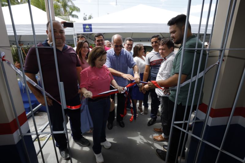 Governo Entrega Escola Tauriano Gil de Sousa na Comunidade Porto Salva no município de Vigia de Nazaré <div class='credito_fotos'>Foto: Alex Ribeiro / Ag. Pará | <a href='/midias/2022/originais/14941_28006d36-8baf-a483-c675-0a764aa33a5f.jpg' download><i class='fa-solid fa-download'></i> Download</a></div>
