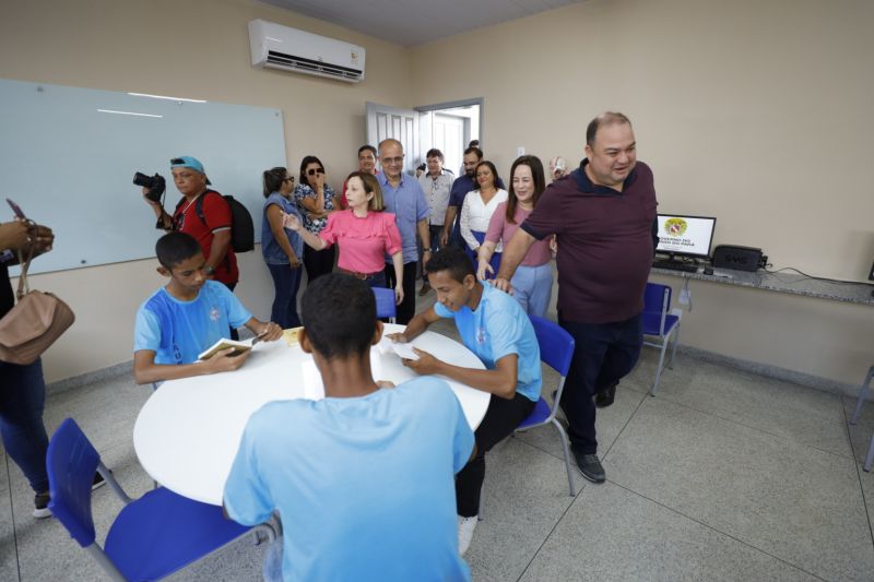 Governo Entrega Escola Tauriano Gil de Sousa na Comunidade Porto Salva no município de Vigia de Nazaré <div class='credito_fotos'>Foto: Alex Ribeiro / Ag. Pará | <a href='/midias/2022/originais/14941_59c1c244-4f7d-ccad-7fe8-cc948e6c3328.jpg' download><i class='fa-solid fa-download'></i> Download</a></div>