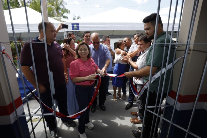 Governo Entrega Escola Tauriano Gil de Sousa na Comunidade Porto Salva no município de Vigia de Nazaré <div class='credito_fotos'>Foto: Alex Ribeiro / Ag. Pará | <a href='/midias/2022/originais/14941_64af8514-c17a-449f-3f00-b86b4deec96c.jpg' download><i class='fa-solid fa-download'></i> Download</a></div>