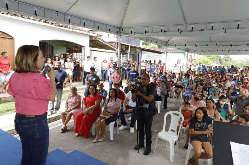 Governo Entrega Escola Tauriano Gil de Sousa na Comunidade Porto Salva no município de Vigia de Nazaré <div class='credito_fotos'>Foto: Alex Ribeiro / Ag. Pará | <a href='/midias/2022/originais/14941_6f16c2f7-519c-4365-5060-17cb586539a2.jpg' download><i class='fa-solid fa-download'></i> Download</a></div>