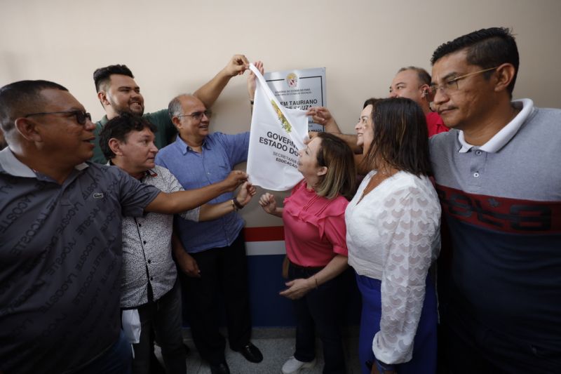 Governo Entrega Escola Tauriano Gil de Sousa na Comunidade Porto Salva no município de Vigia de Nazaré <div class='credito_fotos'>Foto: Alex Ribeiro / Ag. Pará | <a href='/midias/2022/originais/14941_b1d2ce8d-1e61-c49e-0928-a352b741edc2.jpg' download><i class='fa-solid fa-download'></i> Download</a></div>