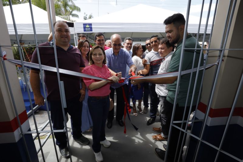 Governo Entrega Escola Tauriano Gil de Sousa na Comunidade Porto Salva no município de Vigia de Nazaré <div class='credito_fotos'>Foto: Alex Ribeiro / Ag. Pará | <a href='/midias/2022/originais/14941_df54e8b3-3aef-9d3c-45c6-407b641fb149.jpg' download><i class='fa-solid fa-download'></i> Download</a></div>