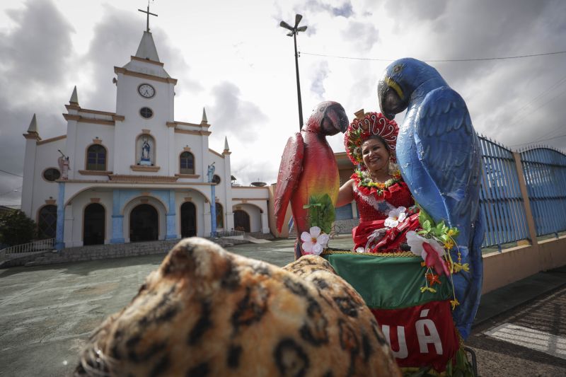 Afuá é um município brasileiro do estado do Pará, pertencente à Mesorregião do Marajó, localizado no norte brasileiro, no delta do rio Amazonas. É conhecida como a "Veneza da Ilha de Marajó", por ter diversos canais e palafitas no fim do século XIX, sendo formada em grande parte por uma população rural. <div class='credito_fotos'>Foto: Pedro Guerreiro / Ag. Pará | <a href='/midias/2022/originais/14948_15a131cd-ed5a-9cf8-4323-2f236d6a19e7.jpg' download><i class='fa-solid fa-download'></i> Download</a></div>