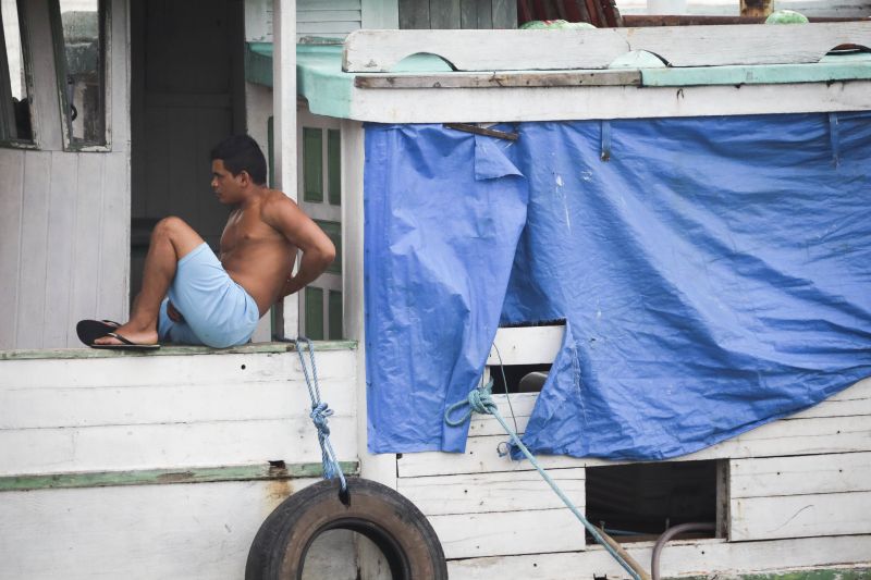 Afuá é um município brasileiro do estado do Pará, pertencente à Mesorregião do Marajó, localizado no norte brasileiro, no delta do rio Amazonas. É conhecida como a "Veneza da Ilha de Marajó", por ter diversos canais e palafitas no fim do século XIX, sendo formada em grande parte por uma população rural. <div class='credito_fotos'>Foto: Pedro Guerreiro / Ag. Pará | <a href='/midias/2022/originais/14948_dd86799f-53db-1ec2-6983-55488a8f0a05.jpg' download><i class='fa-solid fa-download'></i> Download</a></div>