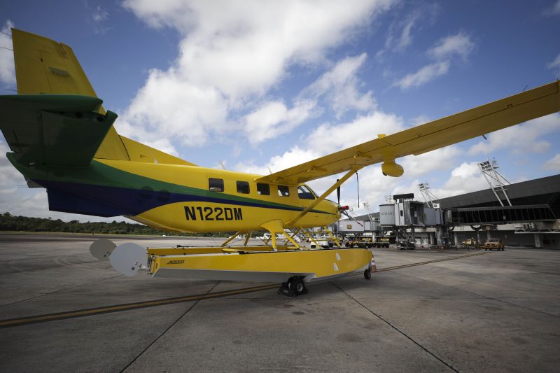 Aeronave SESPA para resgate aéreo de pacientes na região Oeste do Pará <div class='credito_fotos'>Foto: Pedro Guerreiro / Ag. Pará | <a href='/midias/2022/originais/14969_4888ae7e-fe7a-f7d8-a9c5-7fabd1a5a87c.jpg' download><i class='fa-solid fa-download'></i> Download</a></div>