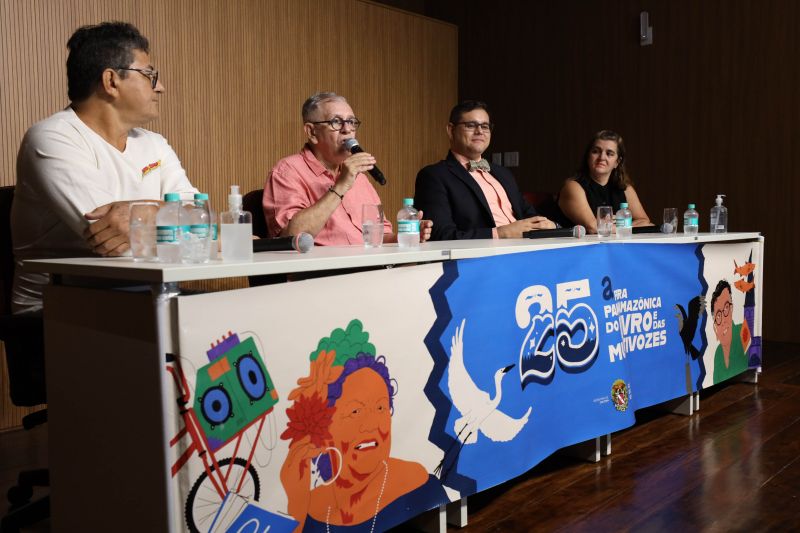 Coletiva da Feira Pan-Amazônica do Livro e das Multivozes <div class='credito_fotos'>Foto: David Alves / Ag.Pará | <a href='/midias/2022/originais/14979_00b7934c-3283-178c-0dc6-35c65564a8f5.jpg' download><i class='fa-solid fa-download'></i> Download</a></div>