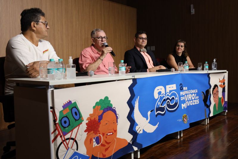 Coletiva da Feira Pan-Amazônica do Livro e das Multivozes <div class='credito_fotos'>Foto: David Alves / Ag.Pará | <a href='/midias/2022/originais/14979_18cc3b9e-dc5d-f76d-e7f4-718fdfd395d5.jpg' download><i class='fa-solid fa-download'></i> Download</a></div>