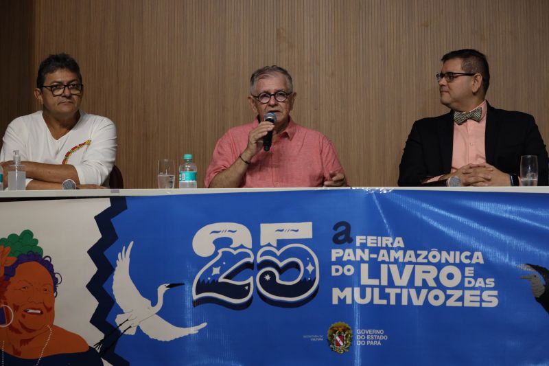 Coletiva da Feira Pan-Amazônica do Livro e das Multivozes <div class='credito_fotos'>Foto: David Alves / Ag.Pará | <a href='/midias/2022/originais/14979_4685907e-2386-7c3f-e332-ba52c3ace4db.jpg' download><i class='fa-solid fa-download'></i> Download</a></div>