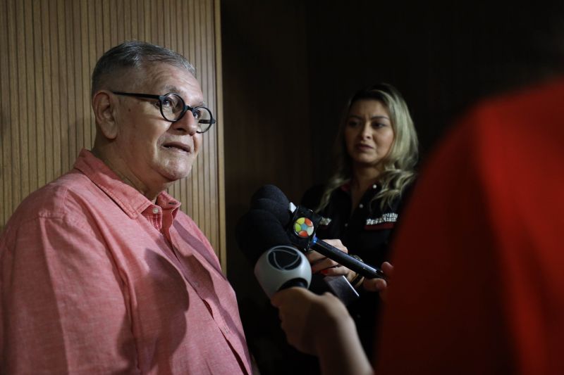 Coletiva da Feira Pan-Amazônica do Livro e das Multivozes
Edyr Augusto, homenageado <div class='credito_fotos'>Foto: David Alves / Ag.Pará | <a href='/midias/2022/originais/14979_f4631fdb-478b-f187-faa9-dbefffd89735.jpg' download><i class='fa-solid fa-download'></i> Download</a></div>