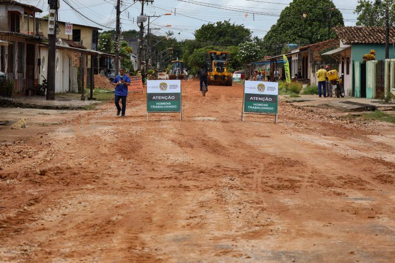 ASSINATURA DE ORDENS DE SERVIÇO PARA ASFALTO - MOSQUEIRO PA - FOTOS MARCELO SEABRA <div class='credito_fotos'>Foto: Marcelo Seabra / Ag. Pará   |   <a href='/midias/2022/originais/15025_5915393a-ee94-2907-8252-b35d19b6decb.jpg' download><i class='fa-solid fa-download'></i> Download</a></div>