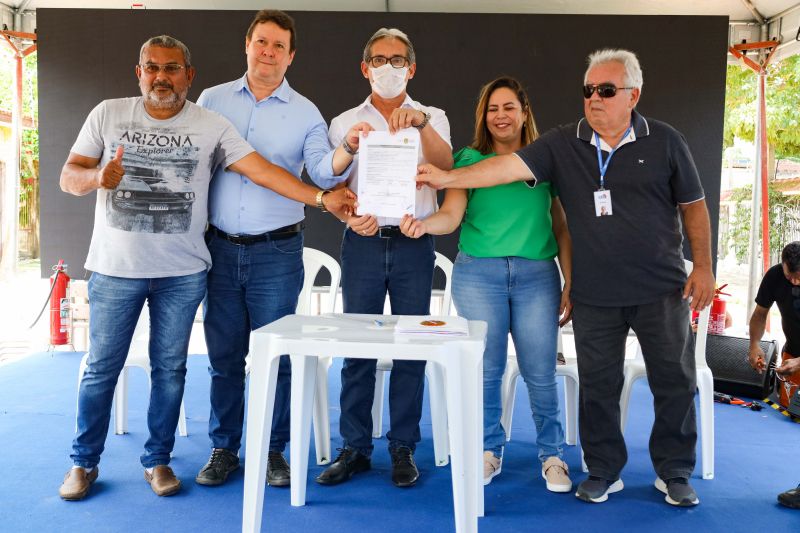 ASSINATURA DE ORDENS DE SERVIÇO PARA ASFALTO - MOSQUEIRO PA - FOTOS MARCELO SEABRA <div class='credito_fotos'>Foto: Marcelo Seabra / Ag. Pará   |   <a href='/midias/2022/originais/15025_cd936df3-7d91-c4f1-11ca-73cb1fd7bbe6.jpg' download><i class='fa-solid fa-download'></i> Download</a></div>