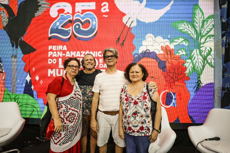 FEIRA DO LIVRO ARENA MULTIVOZES - DAVID ALVES / AGPARA <div class='credito_fotos'>Foto: David Alves / Ag Pará | <a href='/midias/2022/originais/15031_20c5721b-cdb8-65c9-8da3-256cf61d6b49.jpg' download><i class='fa-solid fa-download'></i> Download</a></div>