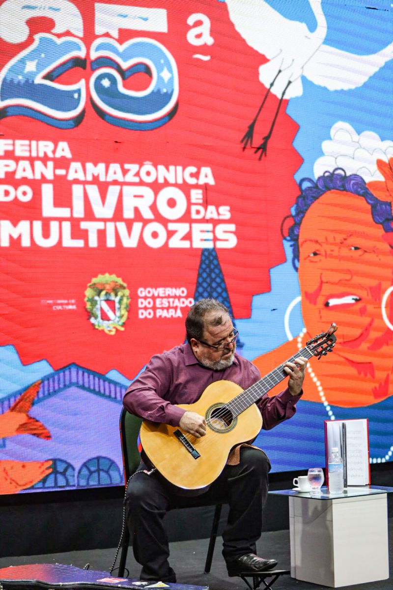 FEIRA DO LIVRO 2022 LANCAMENTO DO LIVRO SALOMÃO HABIB - FOTOS DAVID ALVES/AGPARA <div class='credito_fotos'>Foto: David Alves / Ag Pará | <a href='/midias/2022/originais/15032_038c5aa6-9e53-4403-5aef-83e59a39aa5d.jpg' download><i class='fa-solid fa-download'></i> Download</a></div>