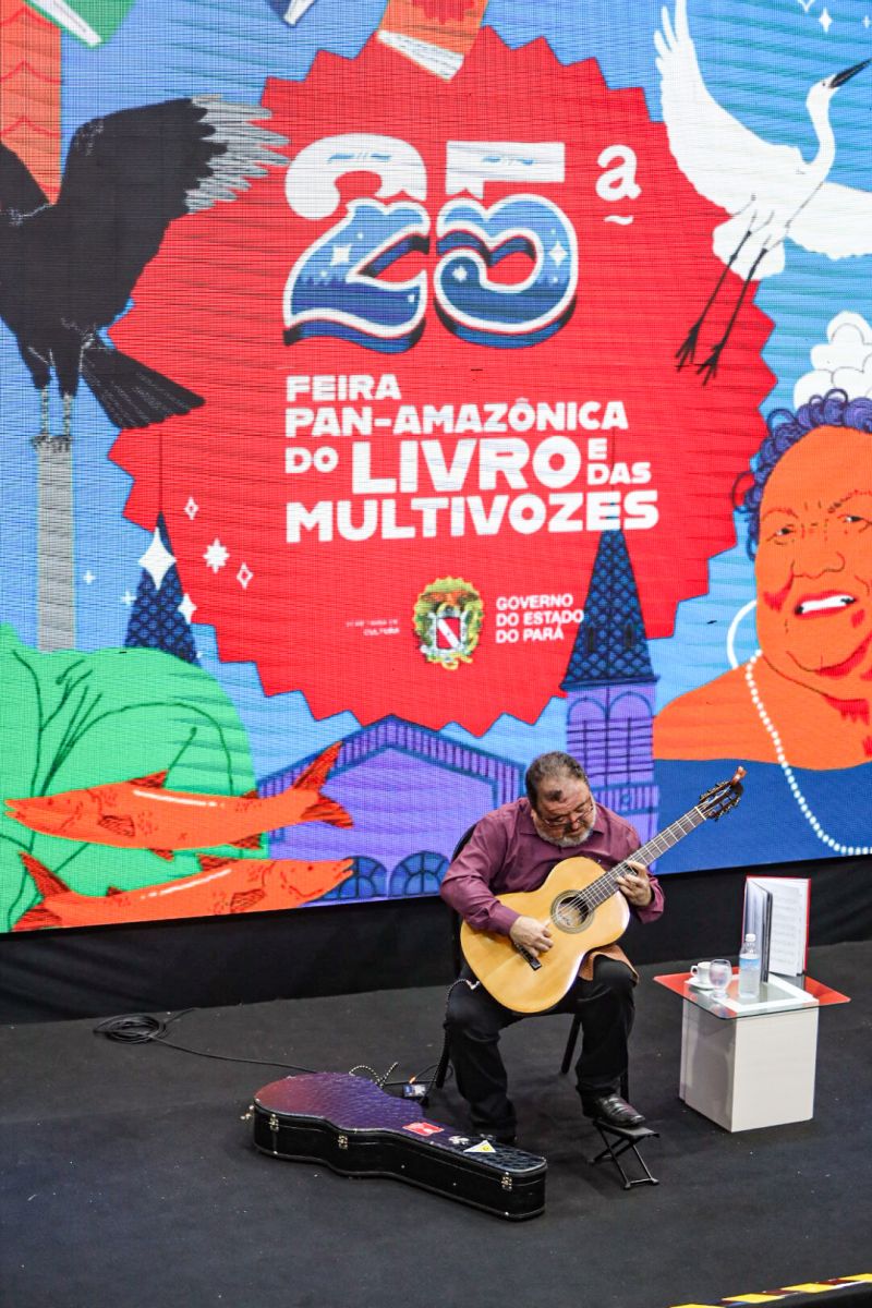 FEIRA DO LIVRO 2022 LANCAMENTO DO LIVRO SALOMÃO HABIB - FOTOS DAVID ALVES/AGPARA <div class='credito_fotos'>Foto: David Alves / Ag Pará | <a href='/midias/2022/originais/15032_2177b063-f214-6b26-ae06-55d7558b8bdd.jpg' download><i class='fa-solid fa-download'></i> Download</a></div>