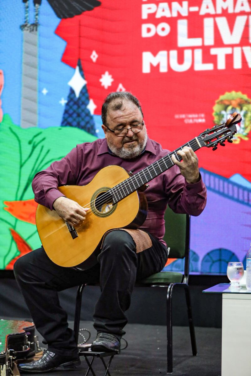 FEIRA DO LIVRO 2022 LANCAMENTO DO LIVRO SALOMÃO HABIB - FOTOS DAVID ALVES/AGPARA <div class='credito_fotos'>Foto: David Alves / Ag Pará | <a href='/midias/2022/originais/15032_5e59d510-ce4b-34f5-34b4-b1a5dda3258c.jpg' download><i class='fa-solid fa-download'></i> Download</a></div>