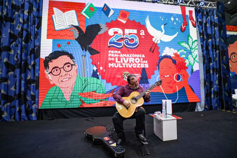 FEIRA DO LIVRO 2022 LANCAMENTO DO LIVRO SALOMÃO HABIB - FOTOS DAVID ALVES/AGPARA <div class='credito_fotos'>Foto: David Alves / Ag Pará | <a href='/midias/2022/originais/15032_83114254-d579-ad53-9799-6a07364b5688.jpg' download><i class='fa-solid fa-download'></i> Download</a></div>