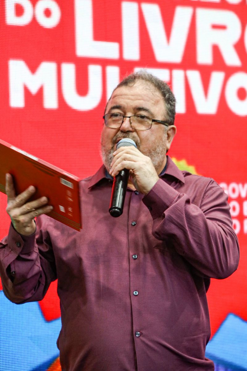 FEIRA DO LIVRO 2022 LANCAMENTO DO LIVRO SALOMÃO HABIB - FOTOS DAVID ALVES/AGPARA <div class='credito_fotos'>Foto: David Alves / Ag Pará | <a href='/midias/2022/originais/15032_96ac7081-87c9-224a-fec6-4197fec820e5.jpg' download><i class='fa-solid fa-download'></i> Download</a></div>