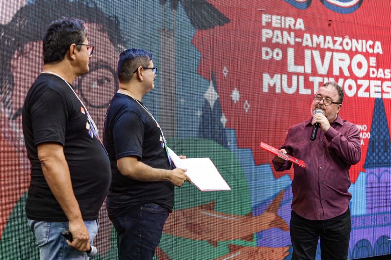 FEIRA DO LIVRO 2022 LANCAMENTO DO LIVRO SALOMÃO HABIB - FOTOS DAVID ALVES/AGPARA <div class='credito_fotos'>Foto: David Alves / Ag Pará | <a href='/midias/2022/originais/15032_cff6ba96-3bd1-a341-1ed4-79514e8f9df0.jpg' download><i class='fa-solid fa-download'></i> Download</a></div>