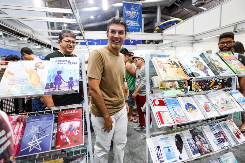 FEIRA DO LIVRO_GOV VISITA FEIRA DO LIVRO - FOTOS DAVID ALVES/AGPARA <div class='credito_fotos'>Foto: David Alves / Ag Pará | <a href='/midias/2022/originais/15033_3a54ef20-8ff8-f7b2-ca53-0a80821bf647.jpg' download><i class='fa-solid fa-download'></i> Download</a></div>